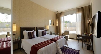 Marasa Sarovar Premiere Room Type - Deluxe Room - 2 Single Beds