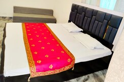 Radhika Guest House