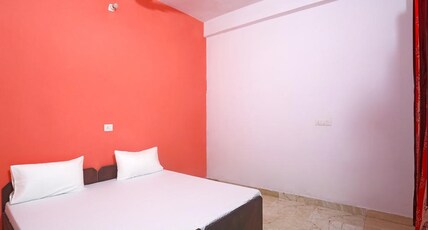 ROYAL HOTEL Room Type - Deluxe Room ROYAL HOTEL Room Type - Deluxe Room