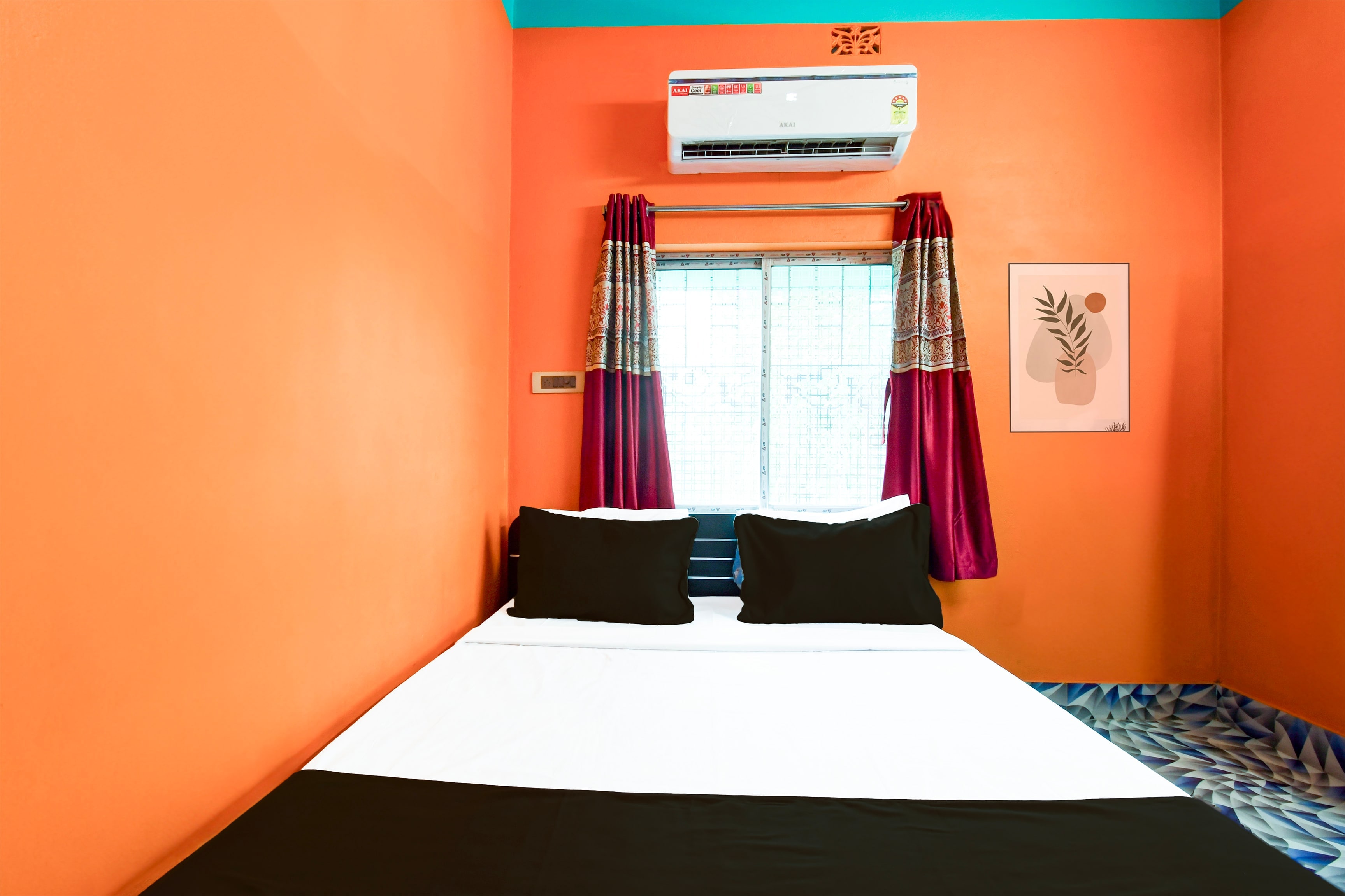 Hotel O by OYO ALO Hotel - Tap to explore photos