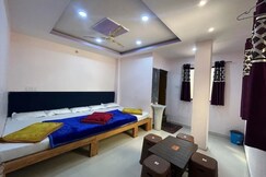 Address of Shri kulluka guest house
