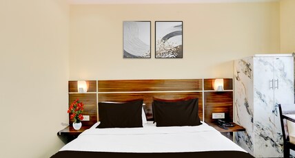 Super Collection O Railway Station Dehradun Formerly Hotel Narula Room Type - Classic Super Collection O Railway Station Dehradun Formerly Hotel Narula Room Type - Classic