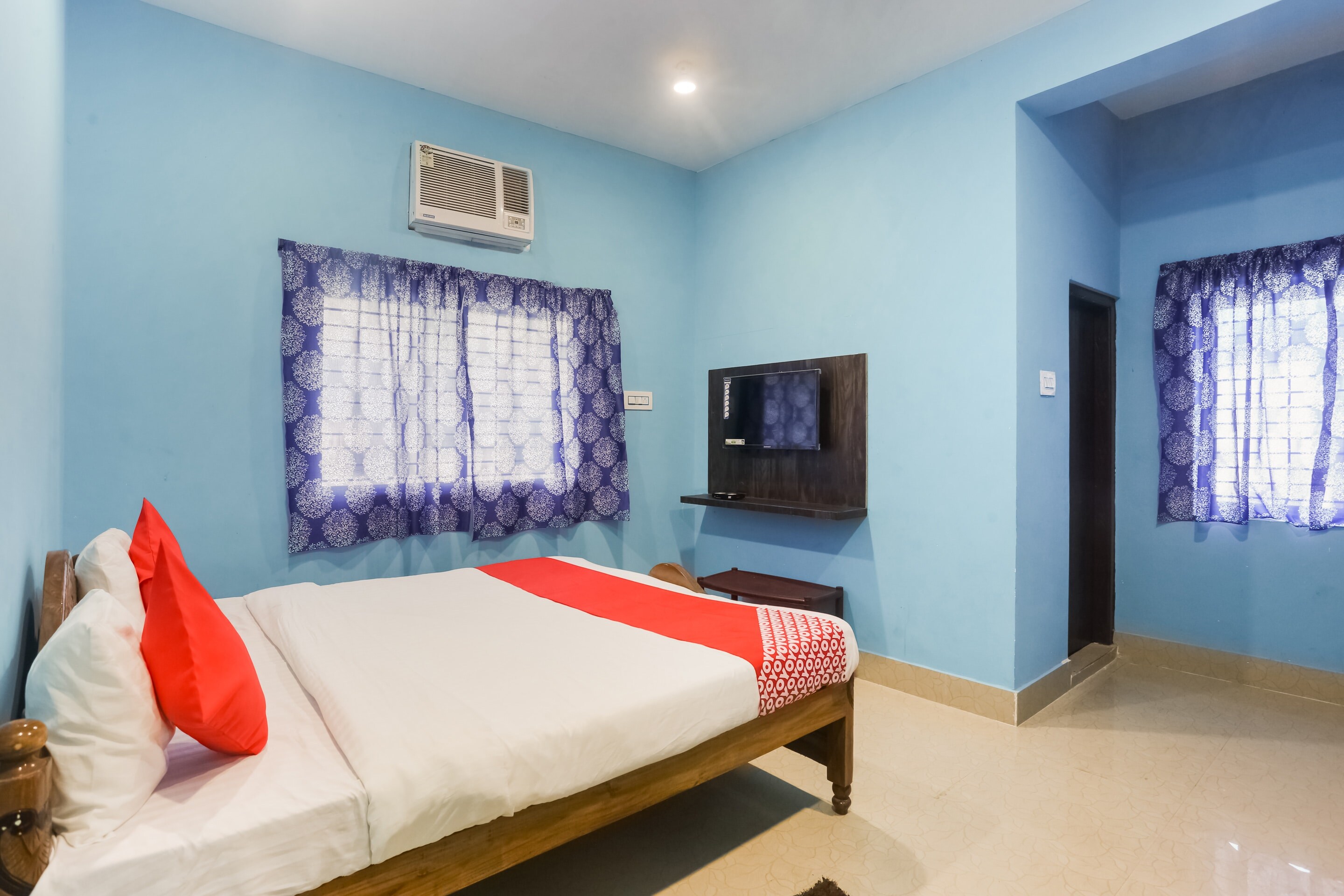 Hotel O swayamsiddha continental - Tap to explore photos