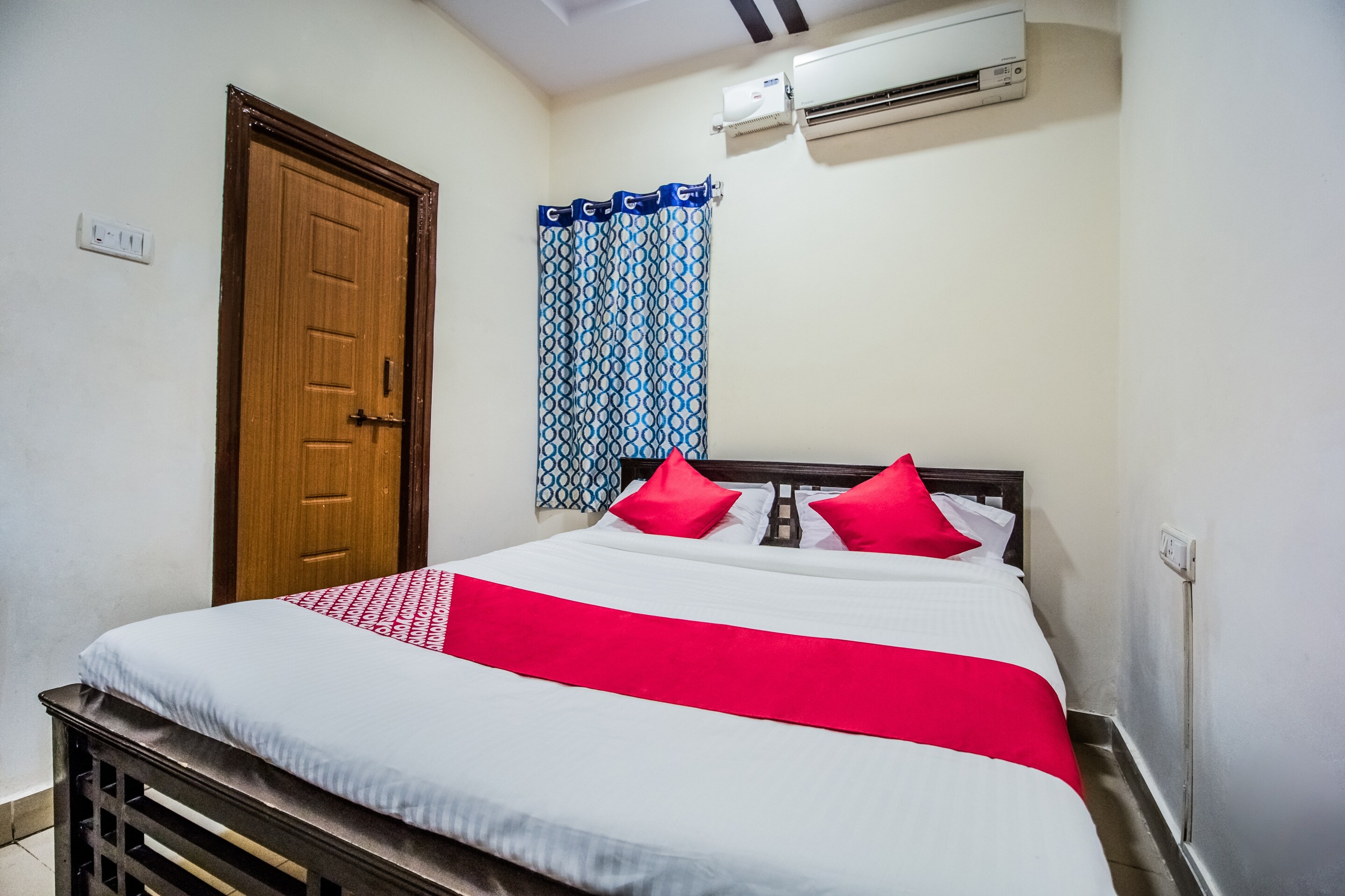 Hotel O Grand Brundavan - Tap to explore photos