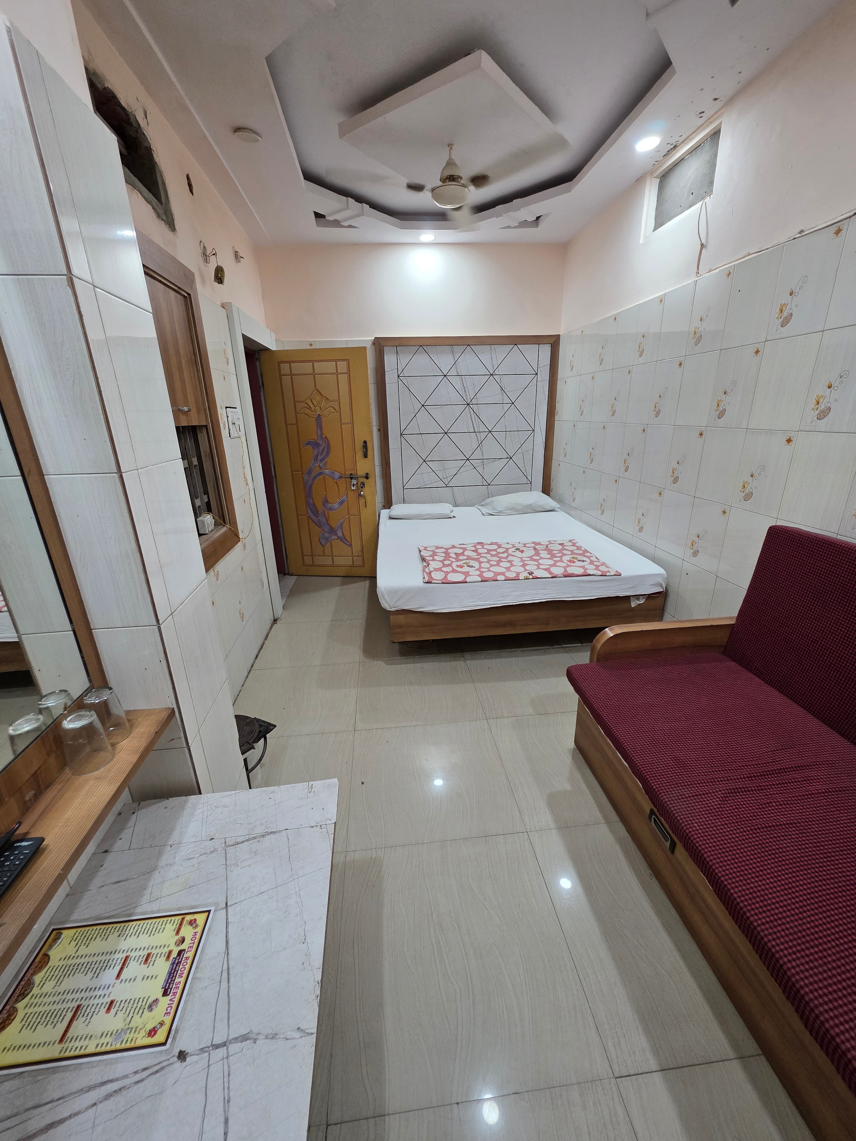 Hotel Chandni - Tap to explore photos