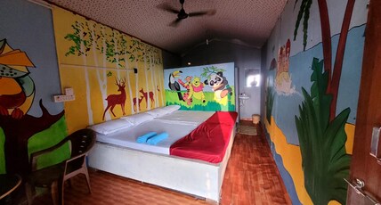 OM DS CAFE 51 Room Type - 4 sharing Room