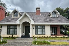 Hanberry Luxury Villa 4BHK