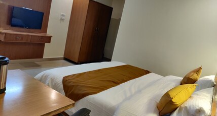 HOTEL HV Room Type - Deluxe AC Room