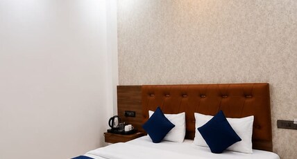 Hotel MB Grand Inn Room Type - Deluxe with Air Conditioning