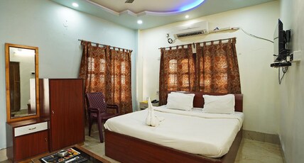 Santiniketan hotel and resorts Room Type - Deluxe AC 1st Floor Room