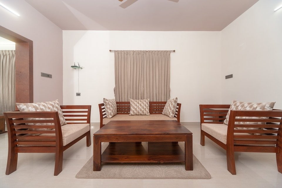 PPH Living Athithi Inn Corporate Stay - Tap to explore photos
