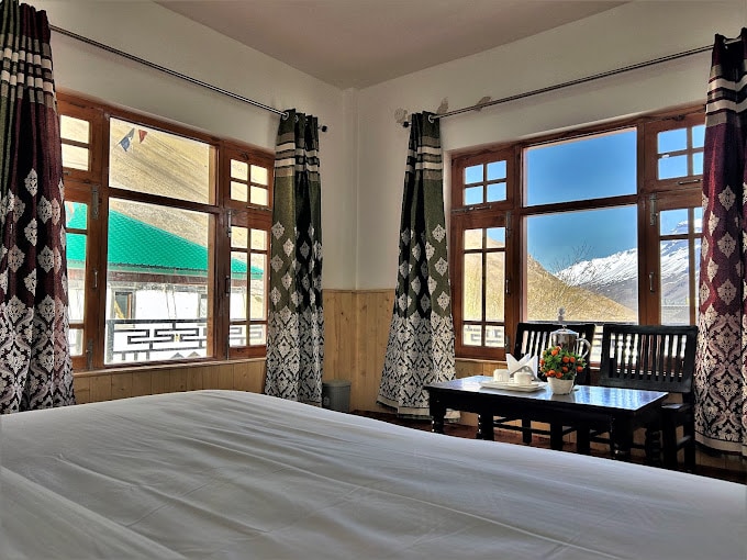 Zhiwaling Hotel and restaurant - Tap to explore photos