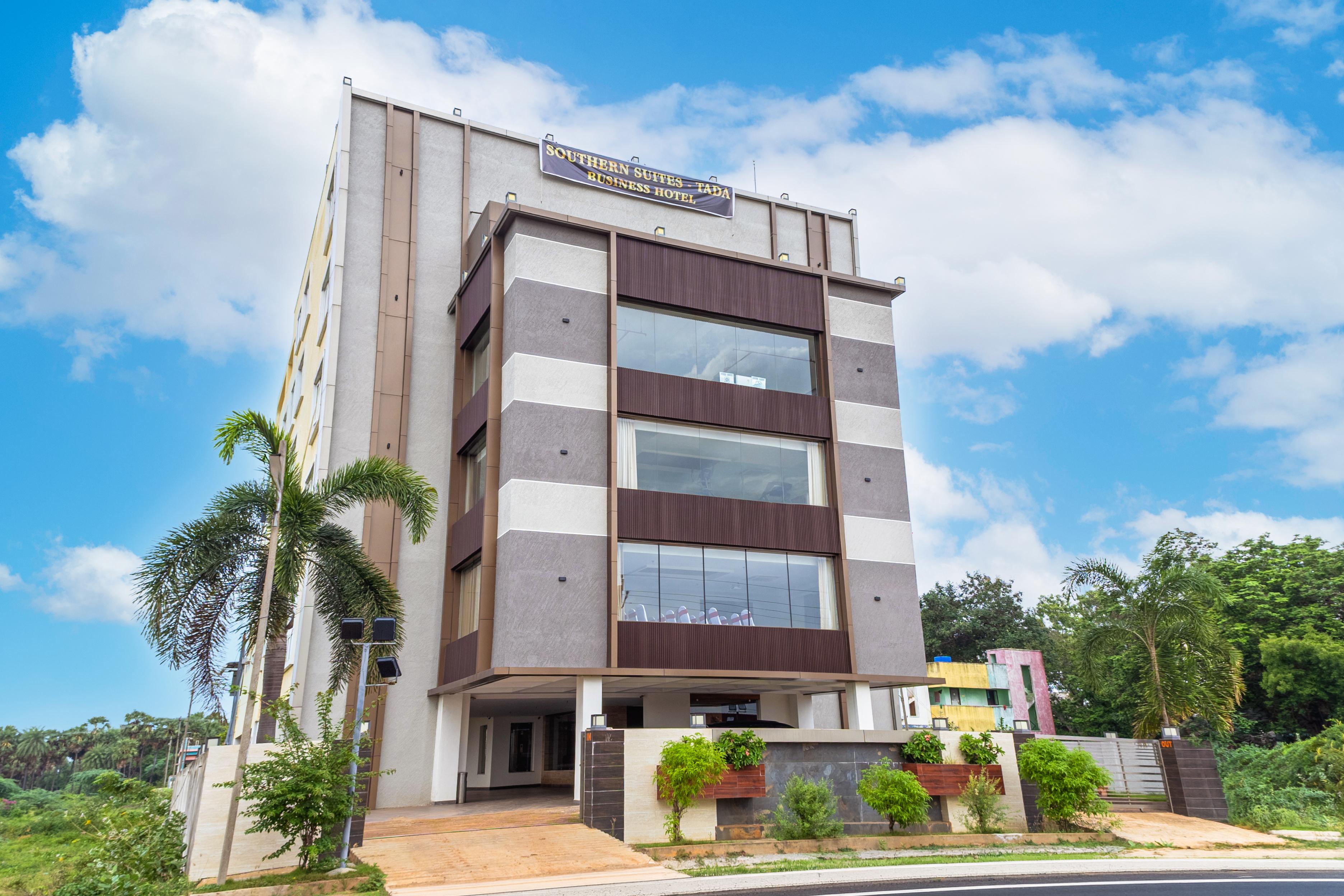 HOTEL SOUTHERN SUITES - Tap to explore photos