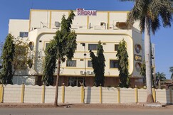 Hotel Sundram & Marriage Resort