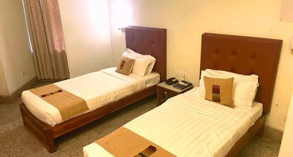 hotel saramati Room Type - Deluxe Twin Bedded Room