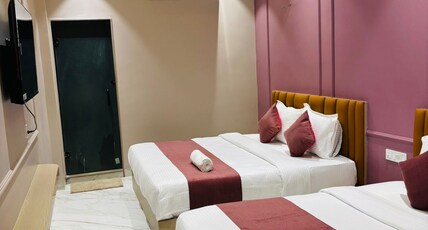 Hotel Meritus Room Type - Luxury Family Room