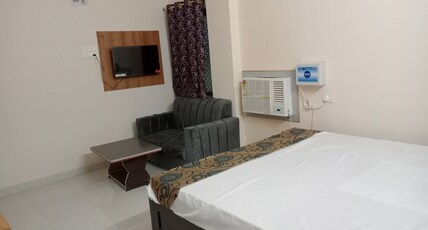 Hotel Vishwa Residency Room Type - Executive Room