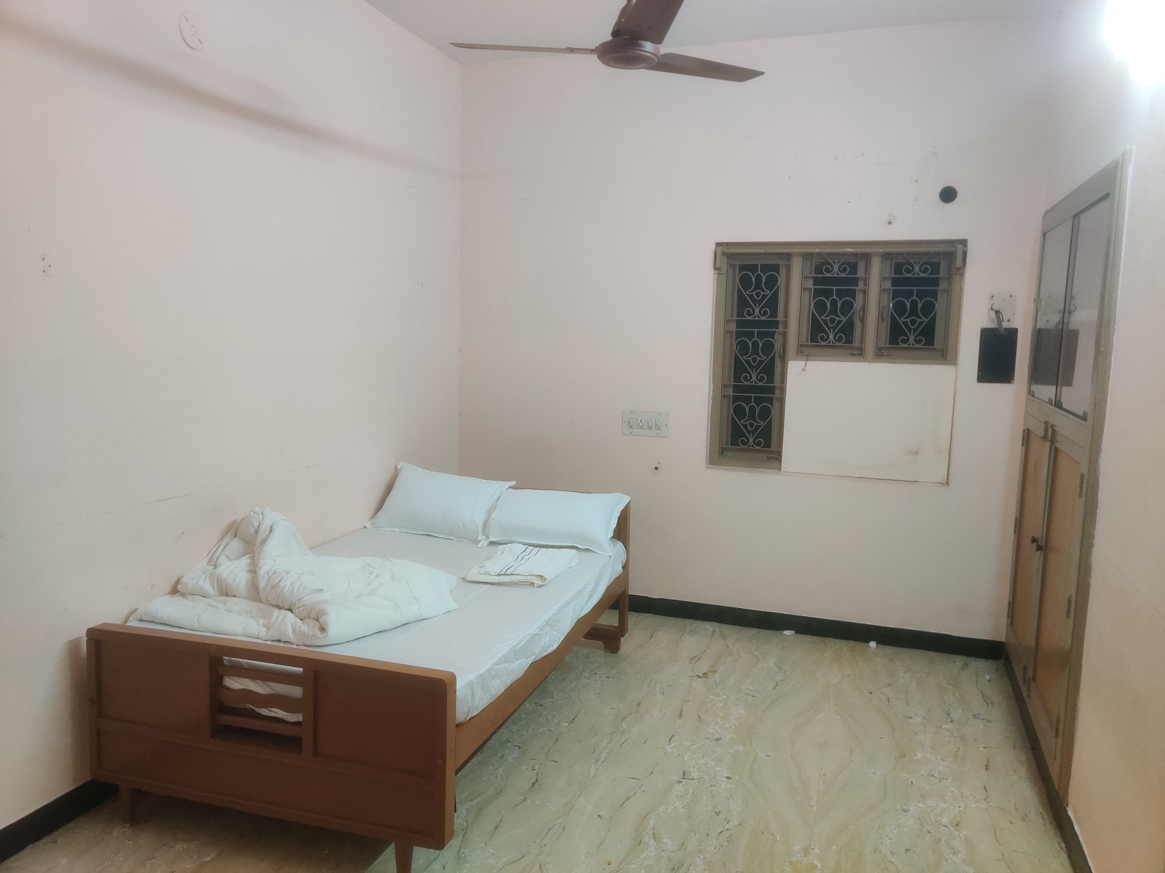 The Ultimate home stay - Tap to explore photos