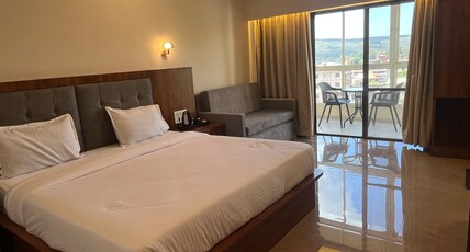 GUGAL BLISS Room Type - Deluxe Triple Room