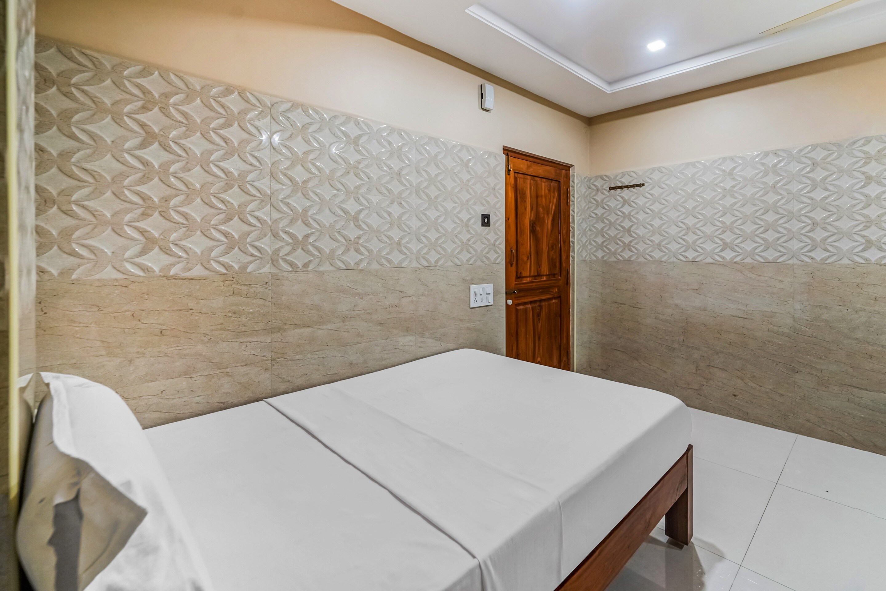 Hotel O Sree Vishnu Bhavan - Tap to explore photos