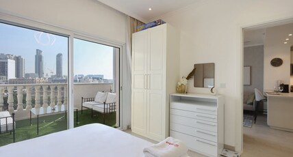 ELIVAAS Curated Homey 1B with Spacious Terrace in JVC Room Type - Homey 1B with Spacious Terrace in JVC