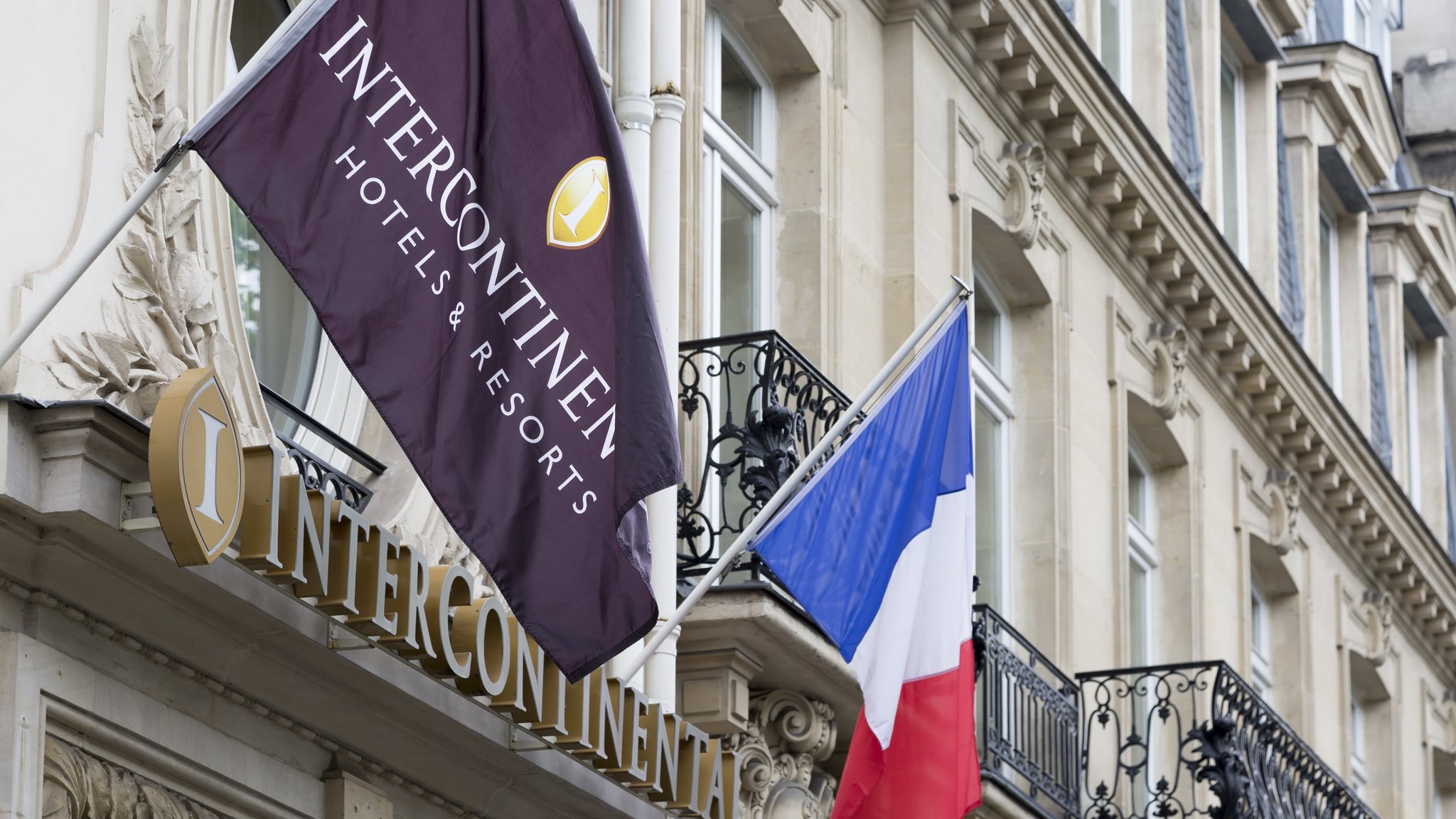 InterContinental Paris - Champs-Elys - Tap to explore photos