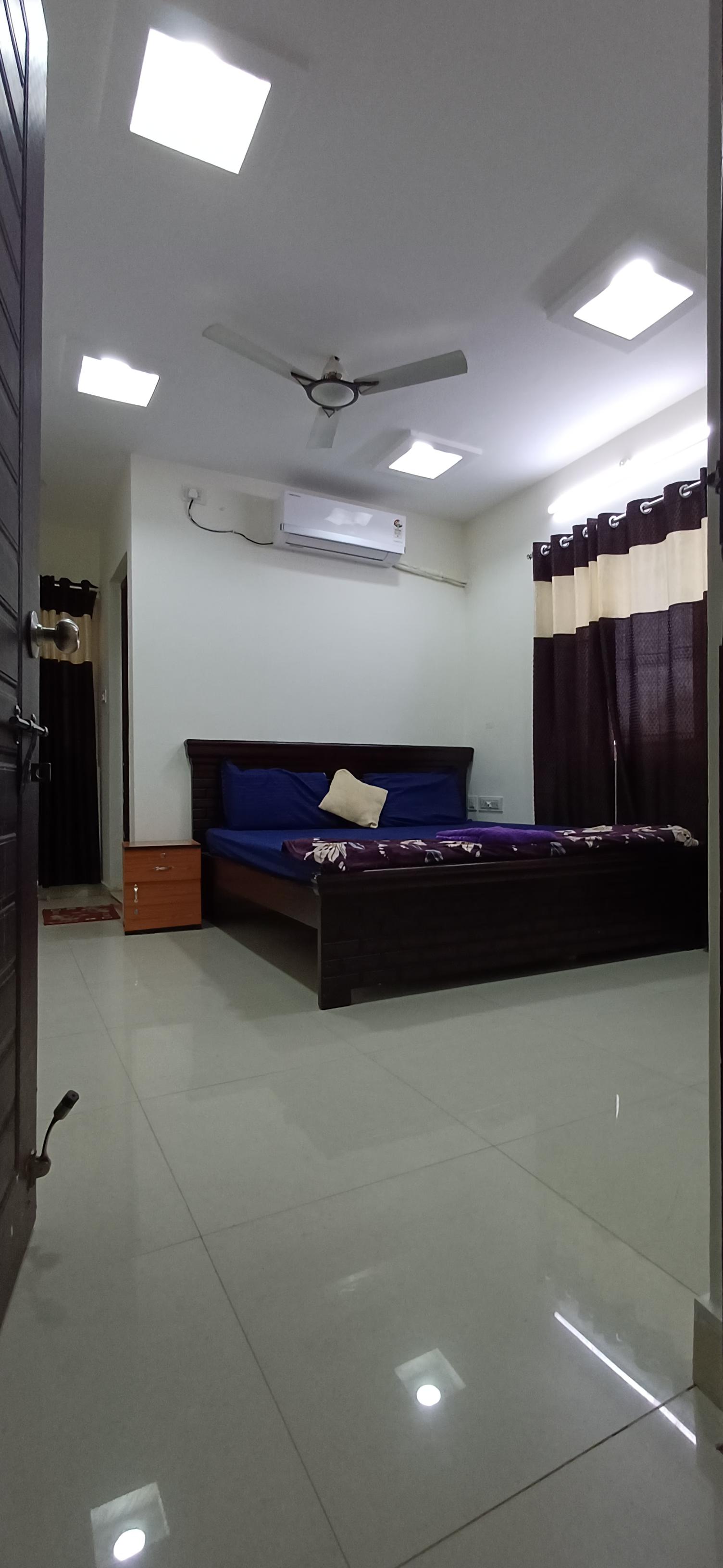 Elite 3bhk apartment with all amenities - Tap to explore photos