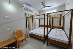 Sudha Kutir 700M From West Gate Of Shree Jagannath Temple