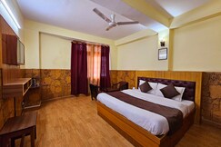 Address of Hotel The Nest