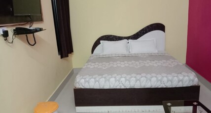 Hotel Golden Palace, Jagdalpur Room Type - Deluxe NON AC Room