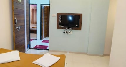 Hotel Ashokraj Room Type - Deluxe Room Non Ac