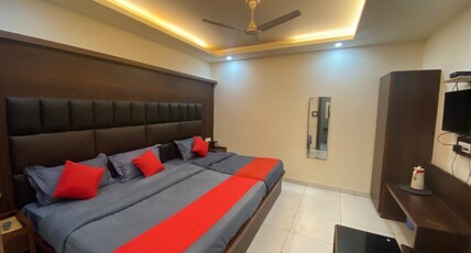 Royal Stay Katra Room Type - Family 4 Bed AC Room