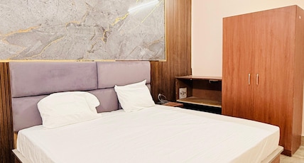 BalaJi Dharmashala Room Type - Luxury Double Bed