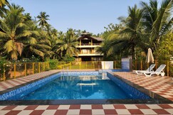 Laguna Beach Resort Murud