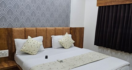 Hotel Bhagya Room Type - Deluxe Room