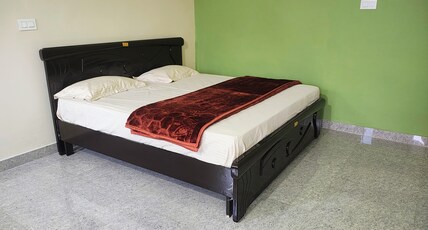 Rooparesorts Room Type - Bedroom 8