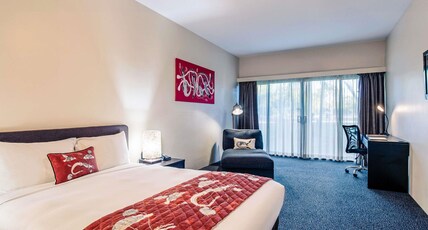 Mercure Kakadu Crocodile Hotel Room Type - Classic Queen Room