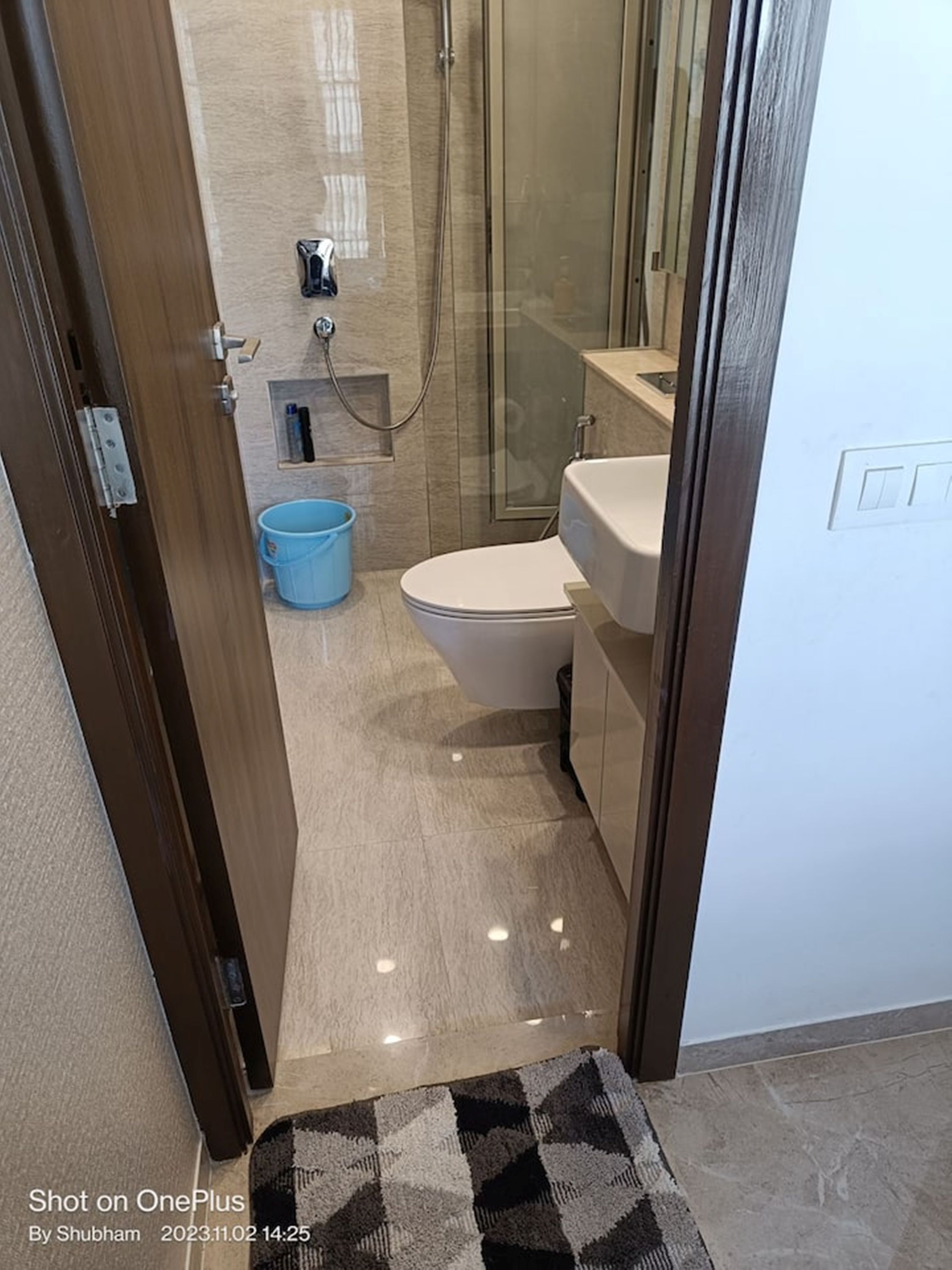 Six Bungalow Service Apartment Powai - Tap to explore photos