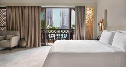 Palace Downtown Room Type - Junior Suite Lake View