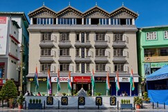 Address of Hotel Golden Pagoda