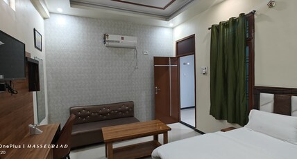 Hotel Bhavya Darbar and restaurant Room Type - AC DELUXE