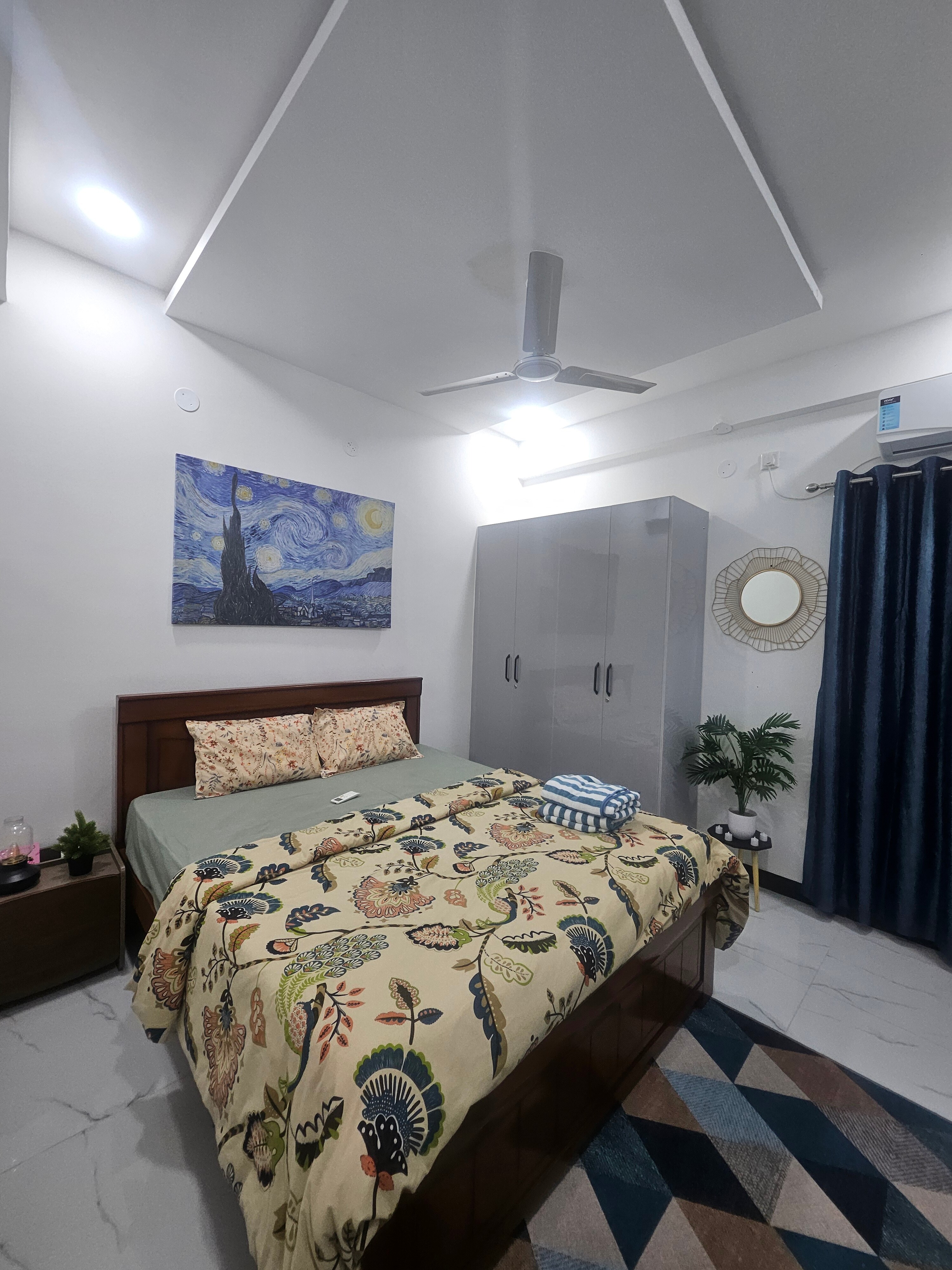 Skyline Stay 1BHK Near Hitech City - Tap to explore photos