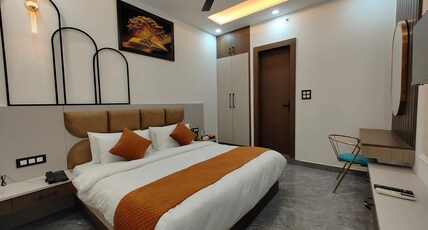 The Golden Way Hotel Room Type - Deluxe Room