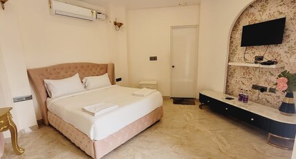 CSR LANDMARK RESORTS Room Type - FRENCH DELUXE ROOMS