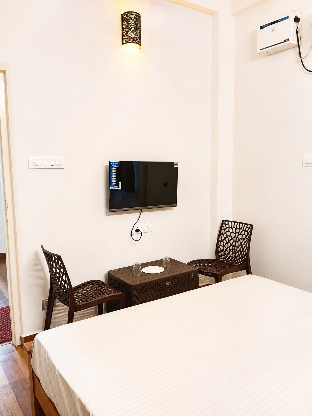 Shivam Homestay Floor 2 - Tap to explore photos