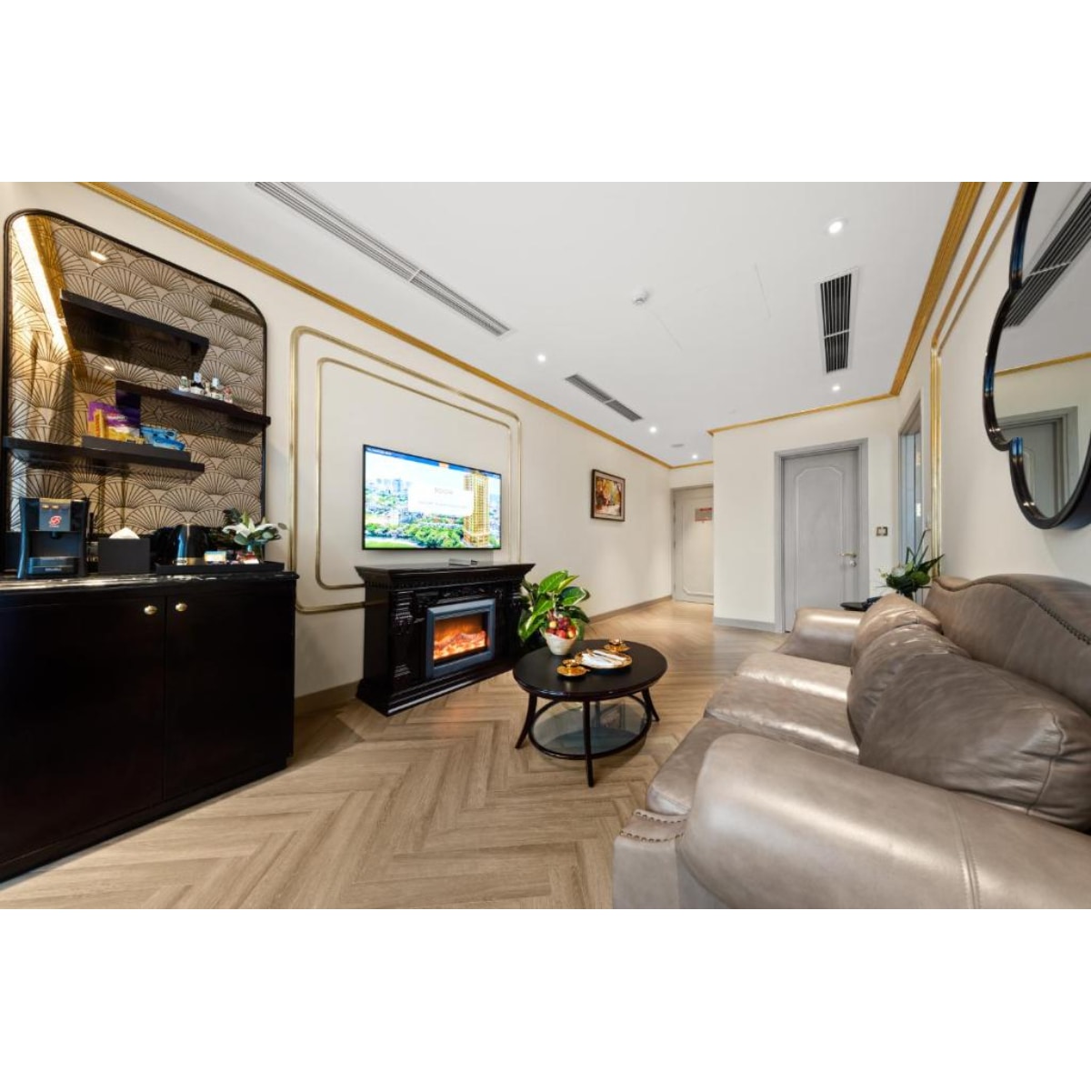 Dolce by Wyndham Hanoi Golden Lake - Tap to explore photos
