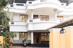 Jaalakam 4 BHK by Alchemy Homes
