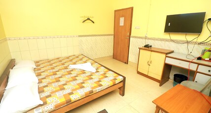 Calcutta Lodge Room Type - Deluxe King Bed Room