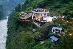 The Big Rock Cafe And Stays