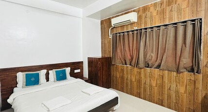 Hotel shivanand Room Type - Deluxe AC Room